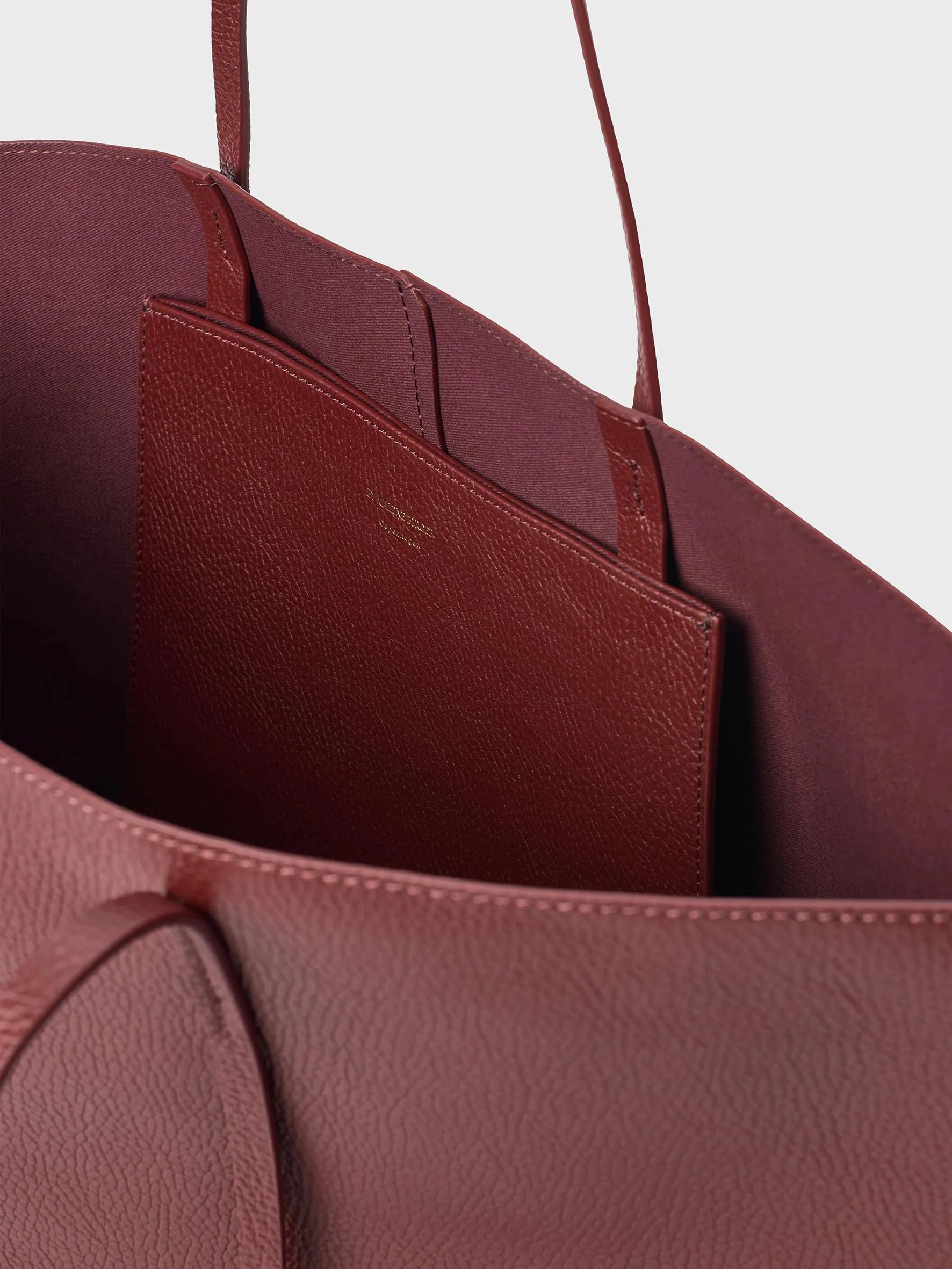 Abilla Leather Tote