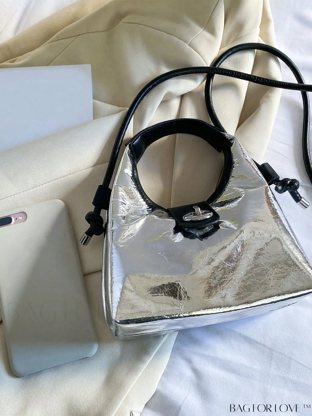 BagForLove - Compact Twist Lock Hobo Bag with Raw Trim