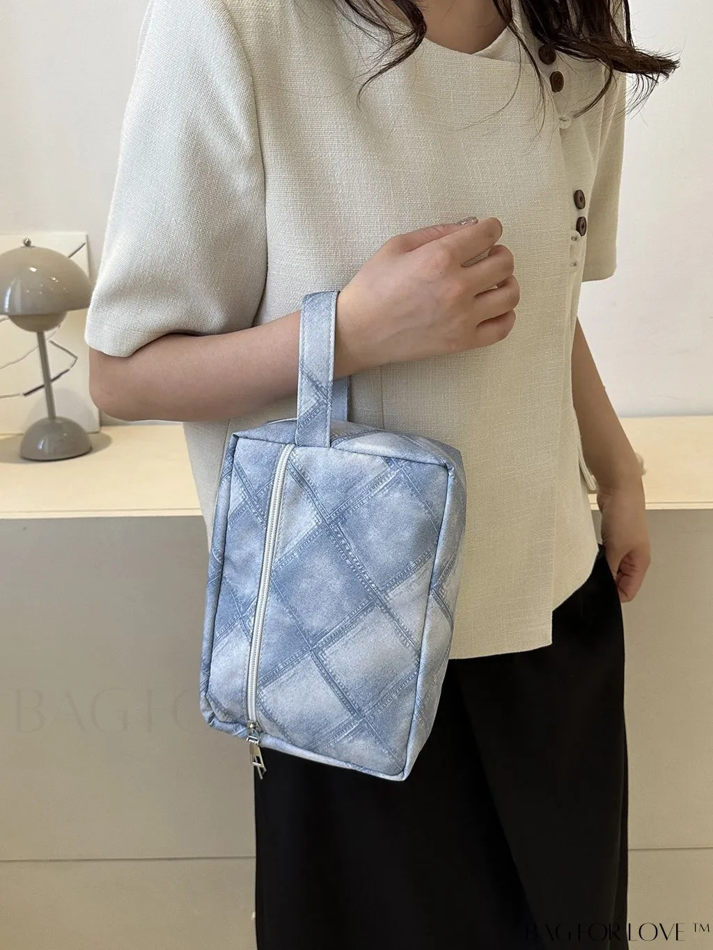 BagForLove - Stylish Geometric Contrast Clutch: A Fashionable Must-Have