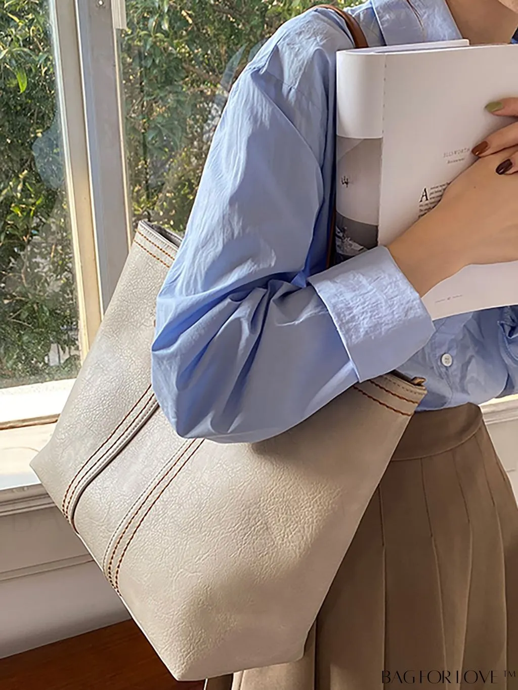 BagForLove - Stylish Oversized Tote - Maximized Storage for Fashionable Individuals
