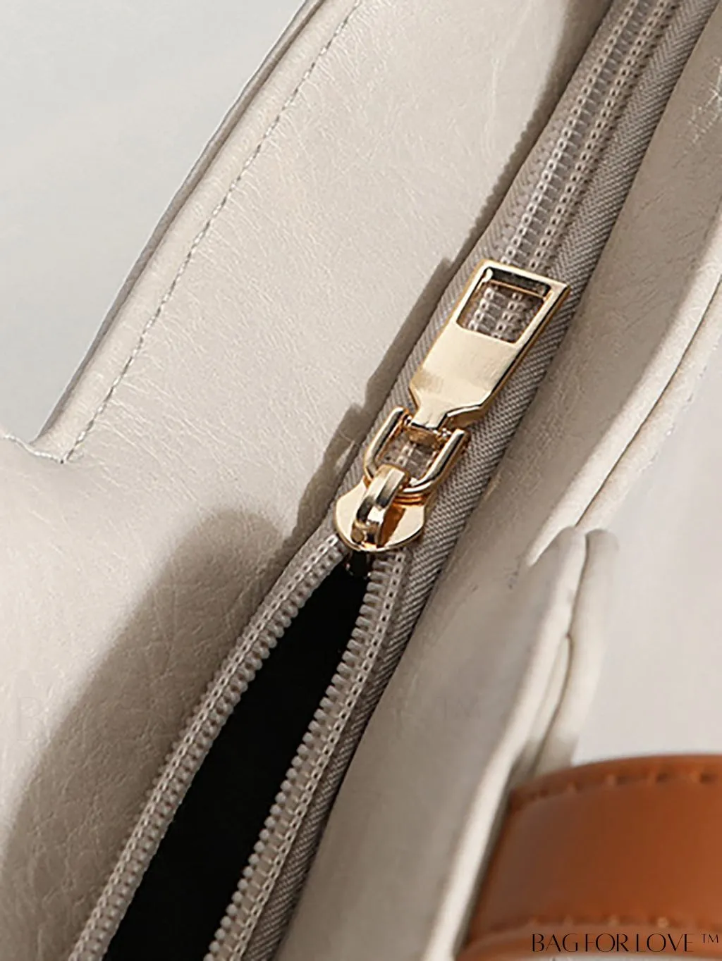 BagForLove - Stylish Oversized Tote - Maximized Storage for Fashionable Individuals