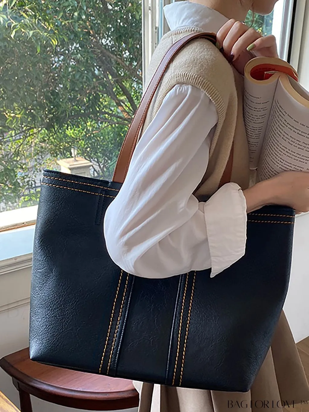 BagForLove - Stylish Oversized Tote - Maximized Storage for Fashionable Individuals
