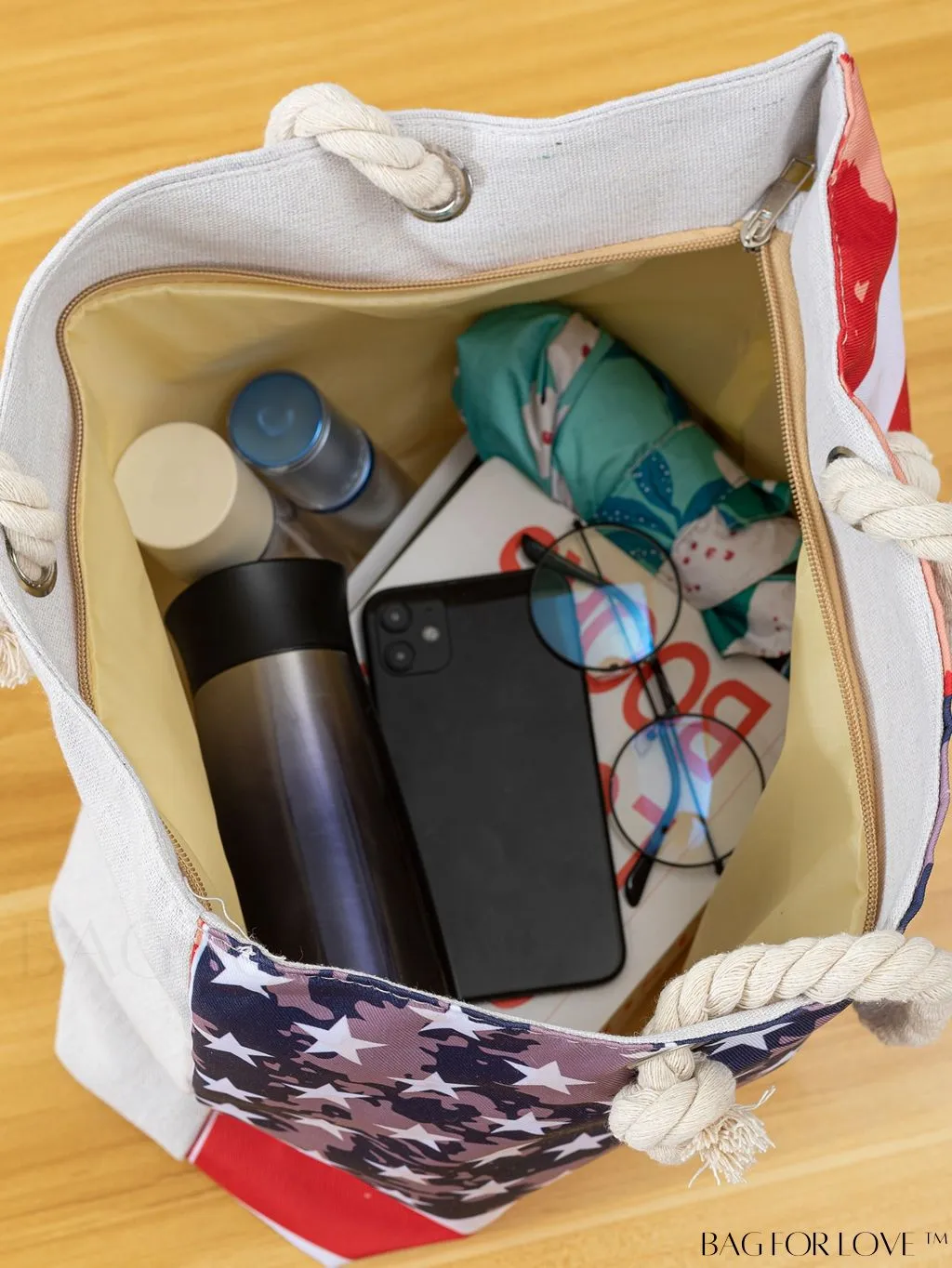 BagForLove - Stylish Student Tote Bag for Fashionable Travel and Shopping