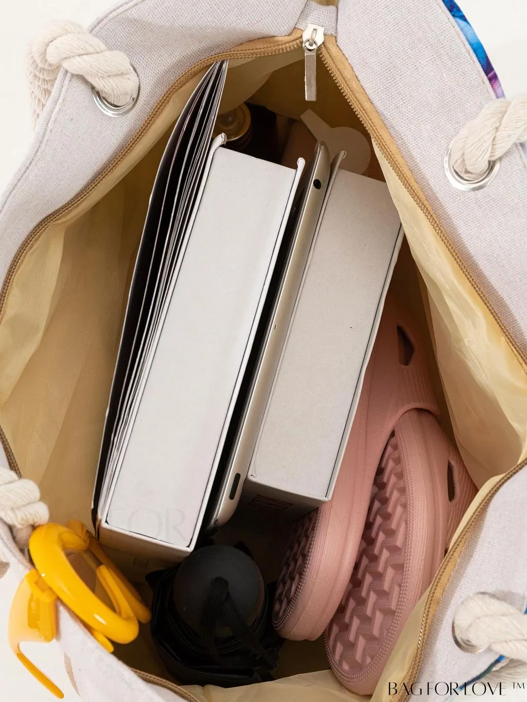 BagForLove - Stylish Student Tote Bag for Fashionable Travel and Shopping