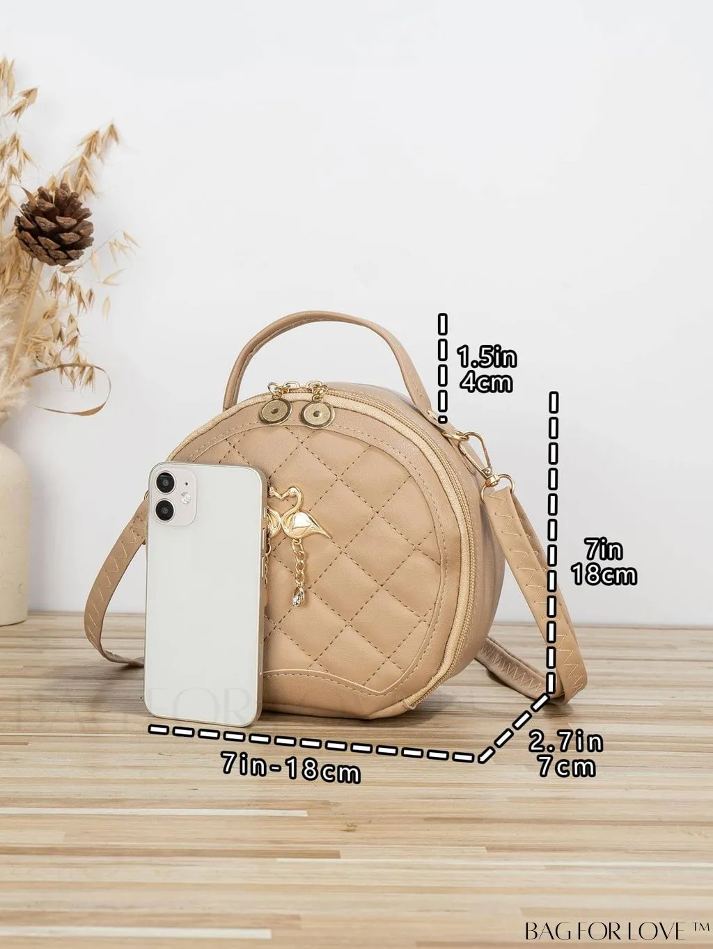 BagForLove - Swan-Embellished Metallic Fashion Handbag with Exquisite Stitching
