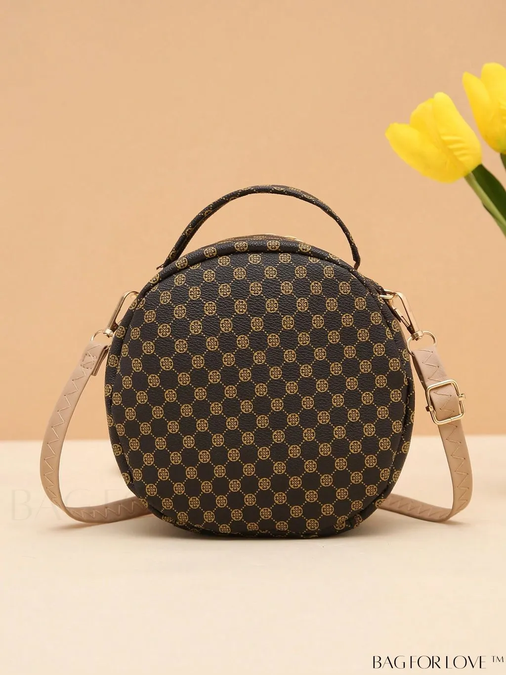 BagForLove - Swan-Embellished Metallic Fashion Handbag with Exquisite Stitching