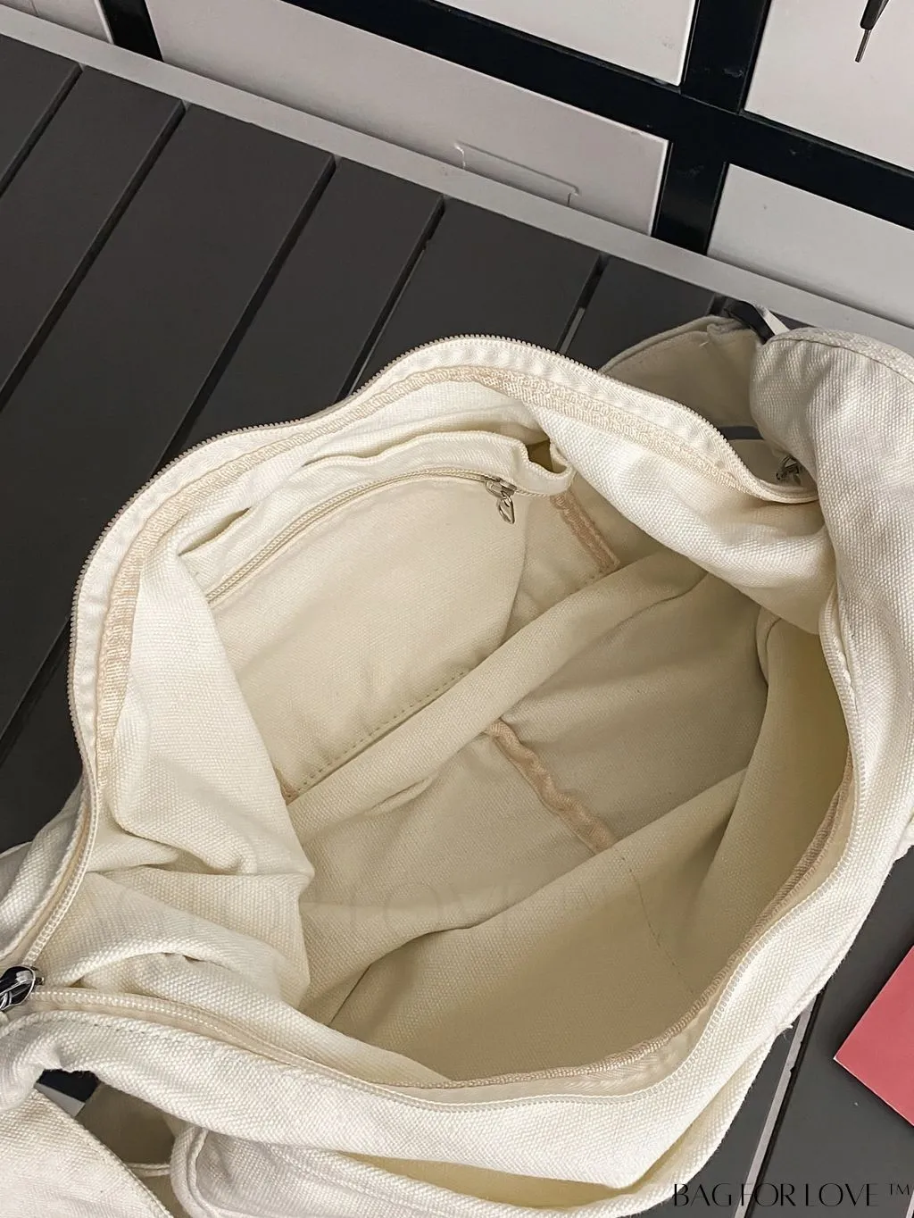 BagForLove - Unisex Shoulder Bag: Large Capacity, Solid Color, and Designed for Women