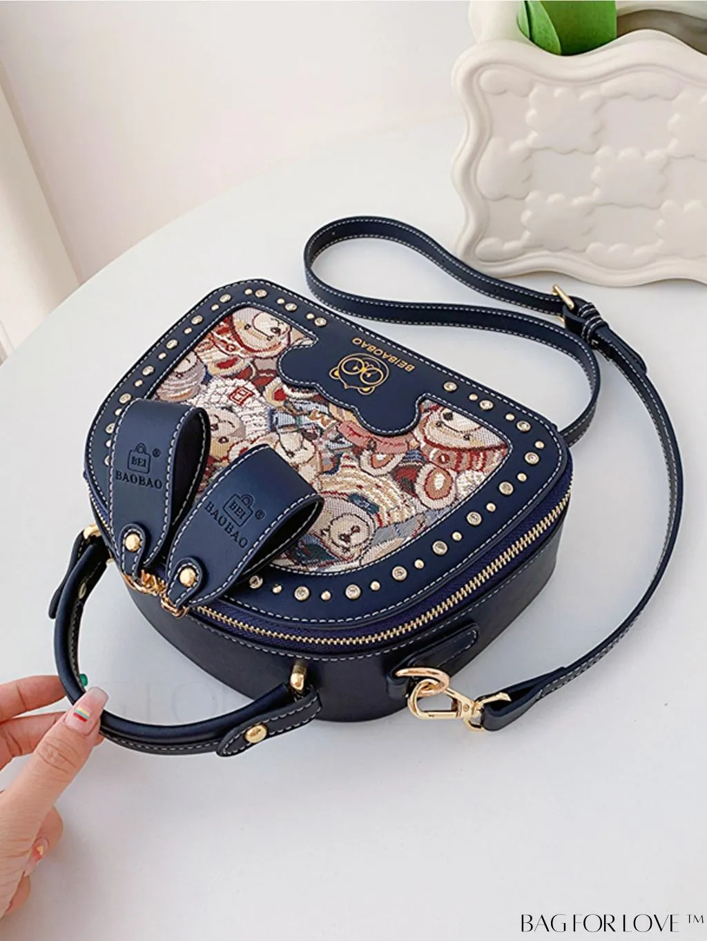 BagForLove - Versatile Cartoon Bear Pattern Box Bag - Stylish and Functional Handbag