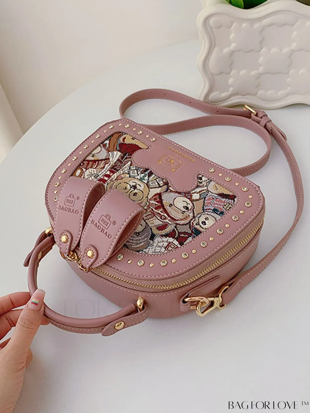 BagForLove - Versatile Cartoon Bear Pattern Box Bag - Stylish and Functional Handbag