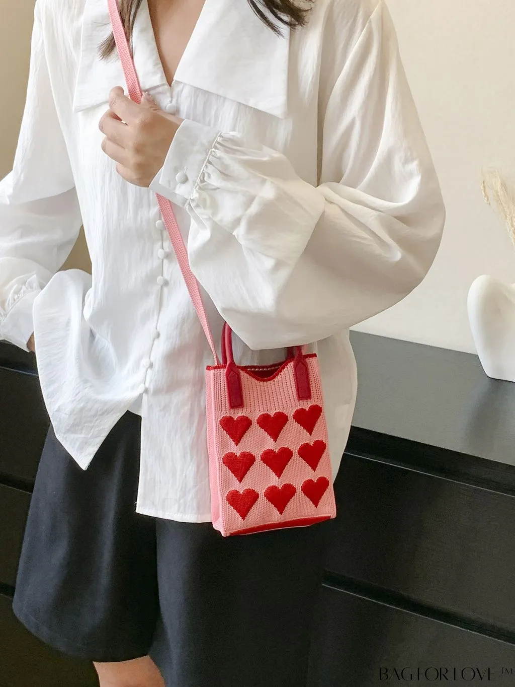 BagForLove - Womens Heart-Patterned Crochet Handbag with Phone Compartment