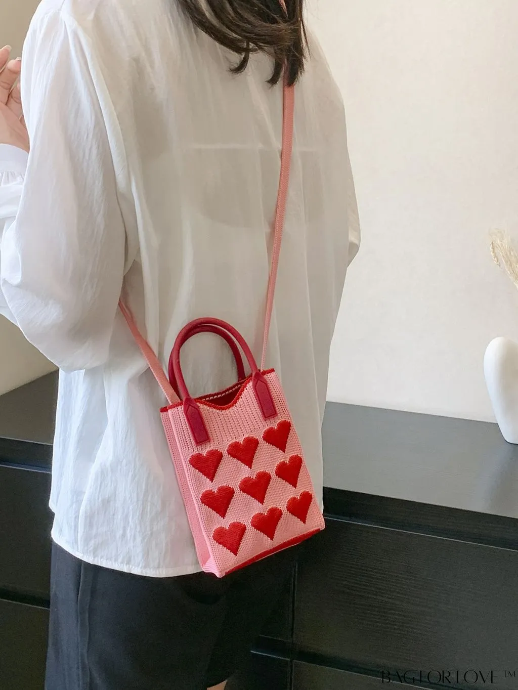 BagForLove - Womens Heart-Patterned Crochet Handbag with Phone Compartment