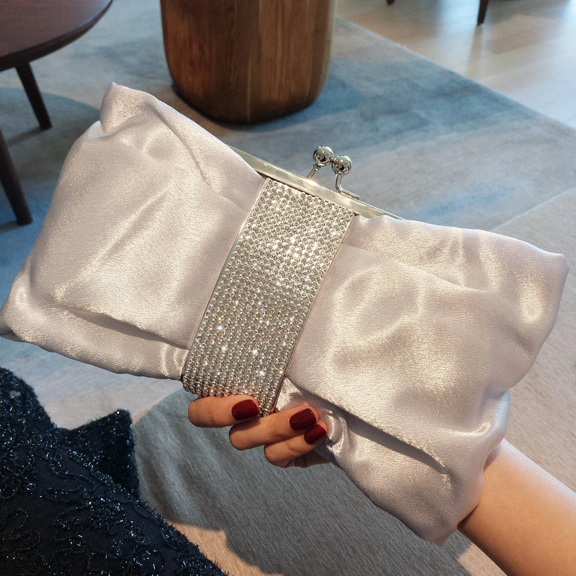 Diamond Elegant Bow Party Clutch Purse