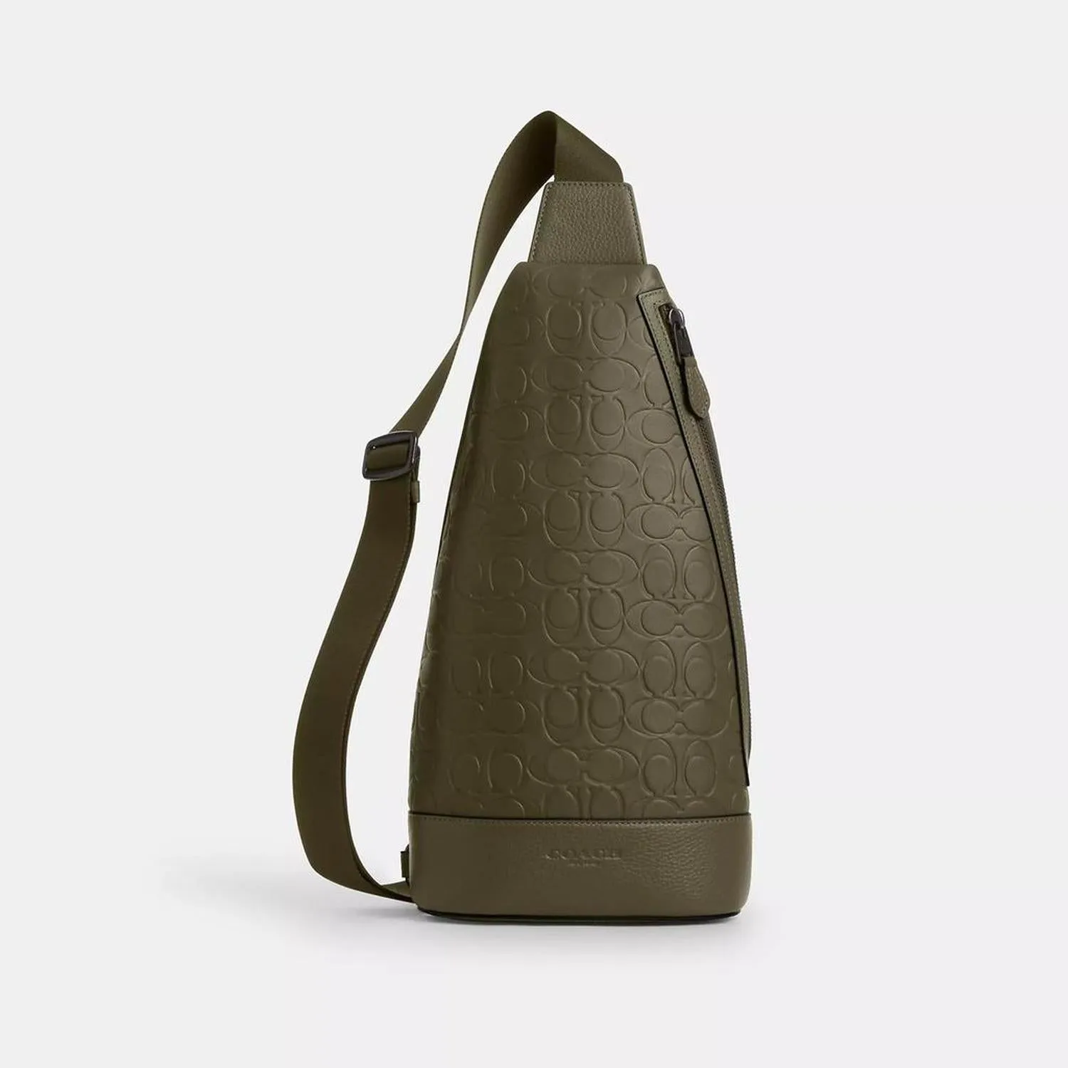 Dominic Sling Pack In Signature Leather