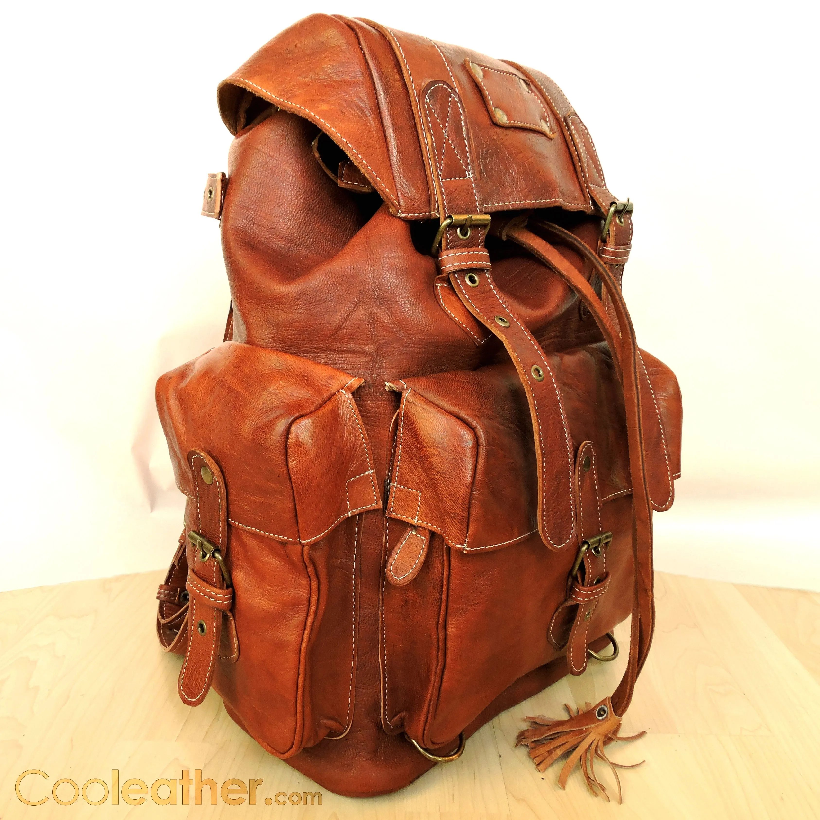 Extra Large Leather Hiking Backpack, 23 Liters Travel Knapsack
