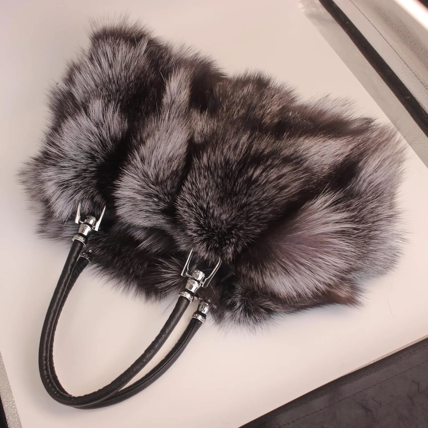 Fosrion Women's Large Genuine Fox Fur Handbag – Spacious, Luxurious Design with Nylon Lining