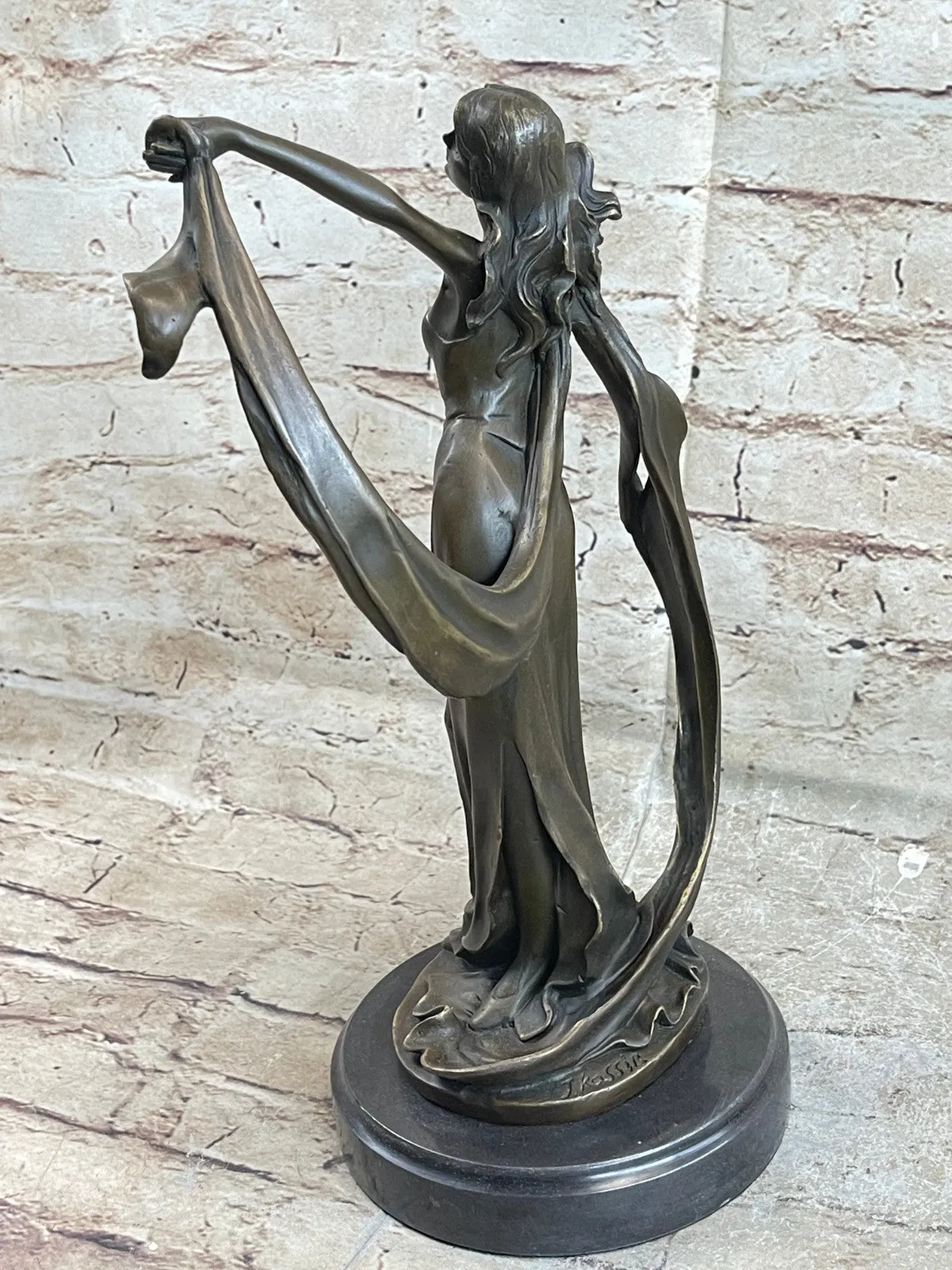 Handcrafted Collectible By Lost Wax Method Beautiful Maiden Bronze Sculpture