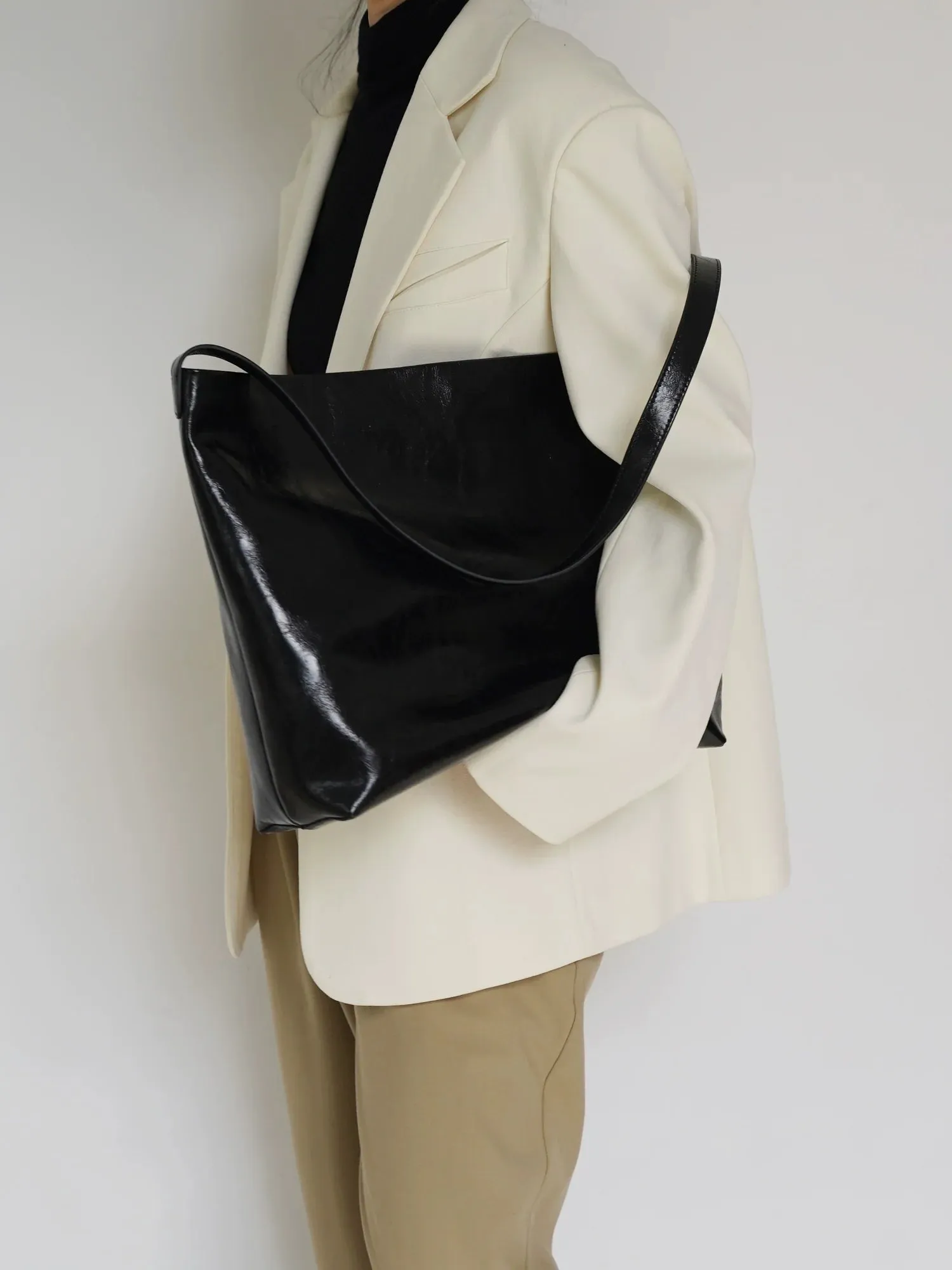 Oil-Waxed Cowhide Tote