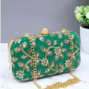 *Stylish Women's Green Clutches