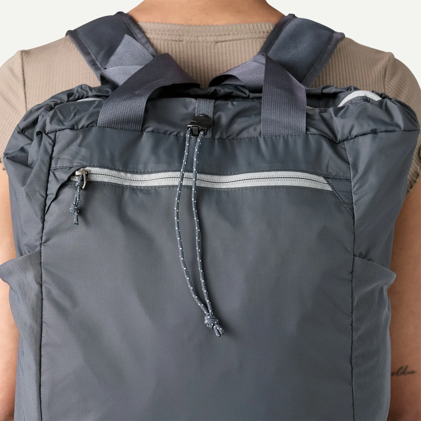 Terravia Tote Pack - Black