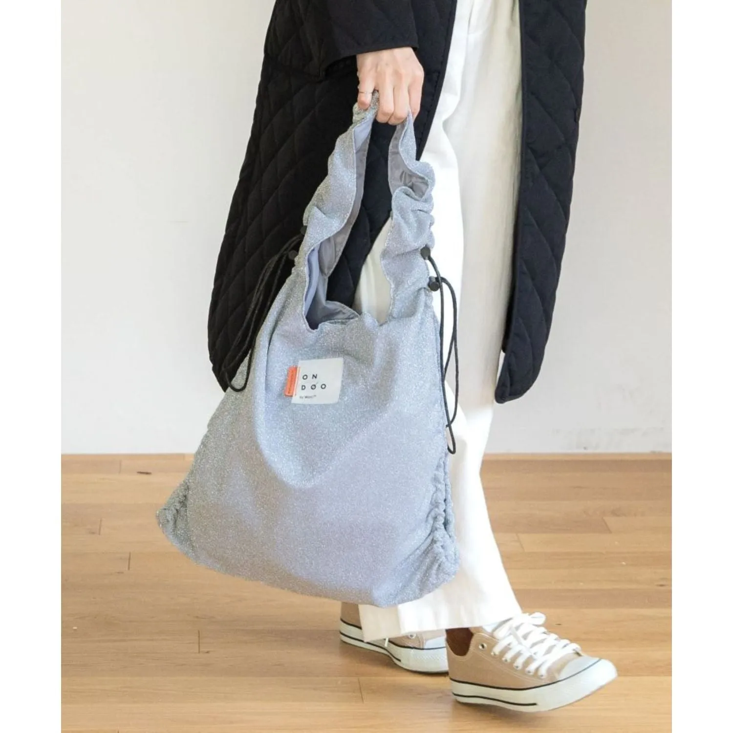 WPC Ondoo Shirring Drawstring Tote Bag (Black)