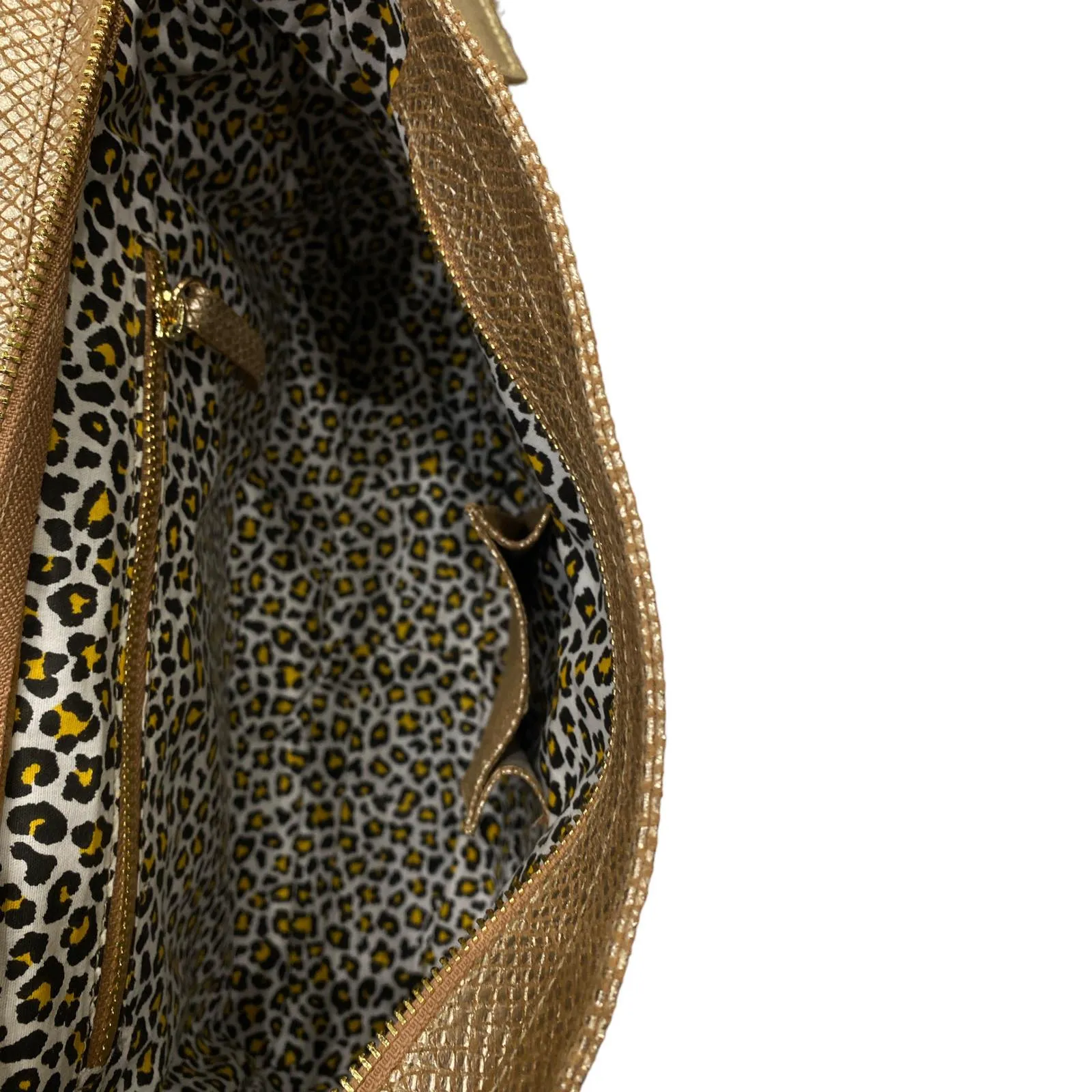 XL MANDY. GOLD STATEMENT LEATHER BAG